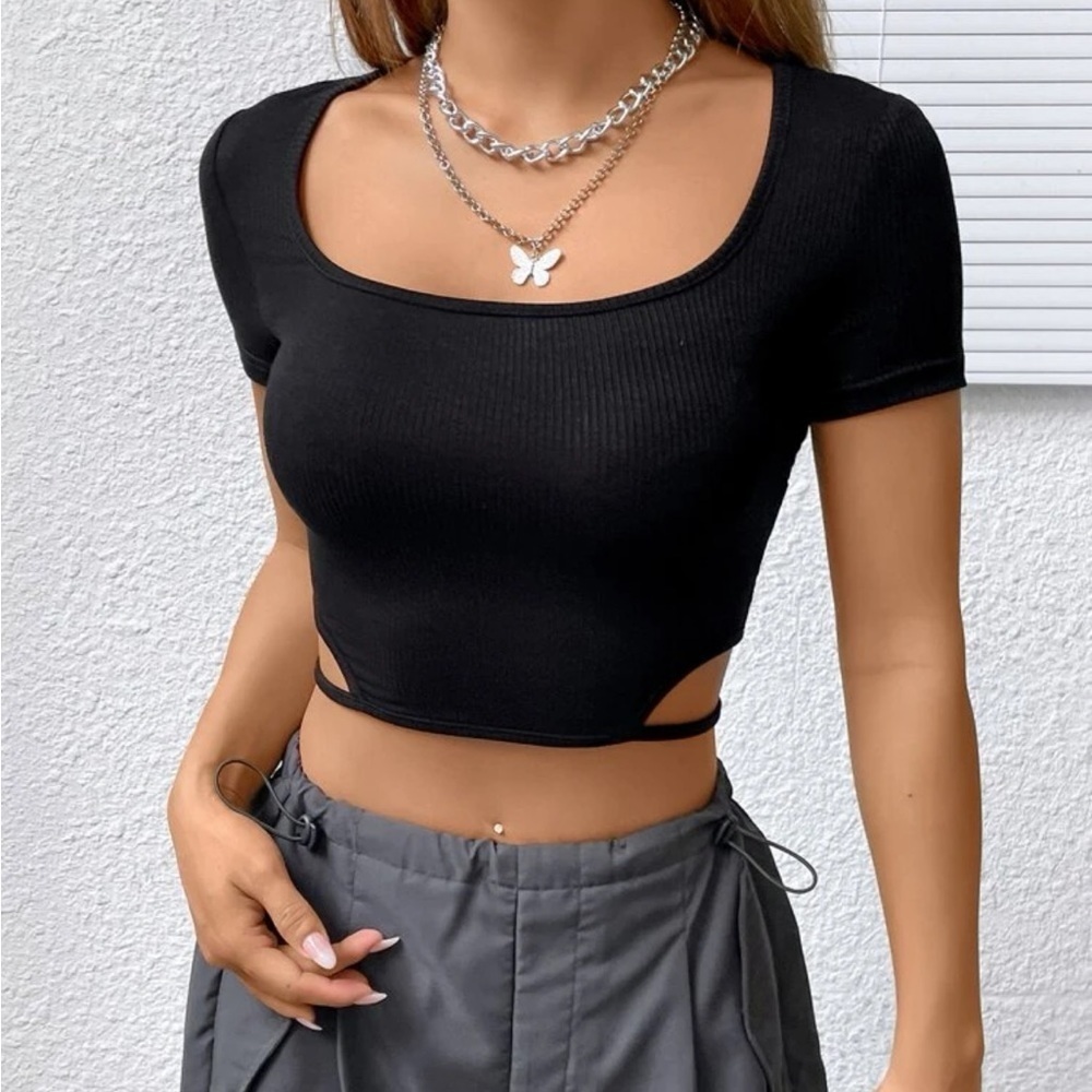 SHEIN | Ribbed Black Crop Top Medium